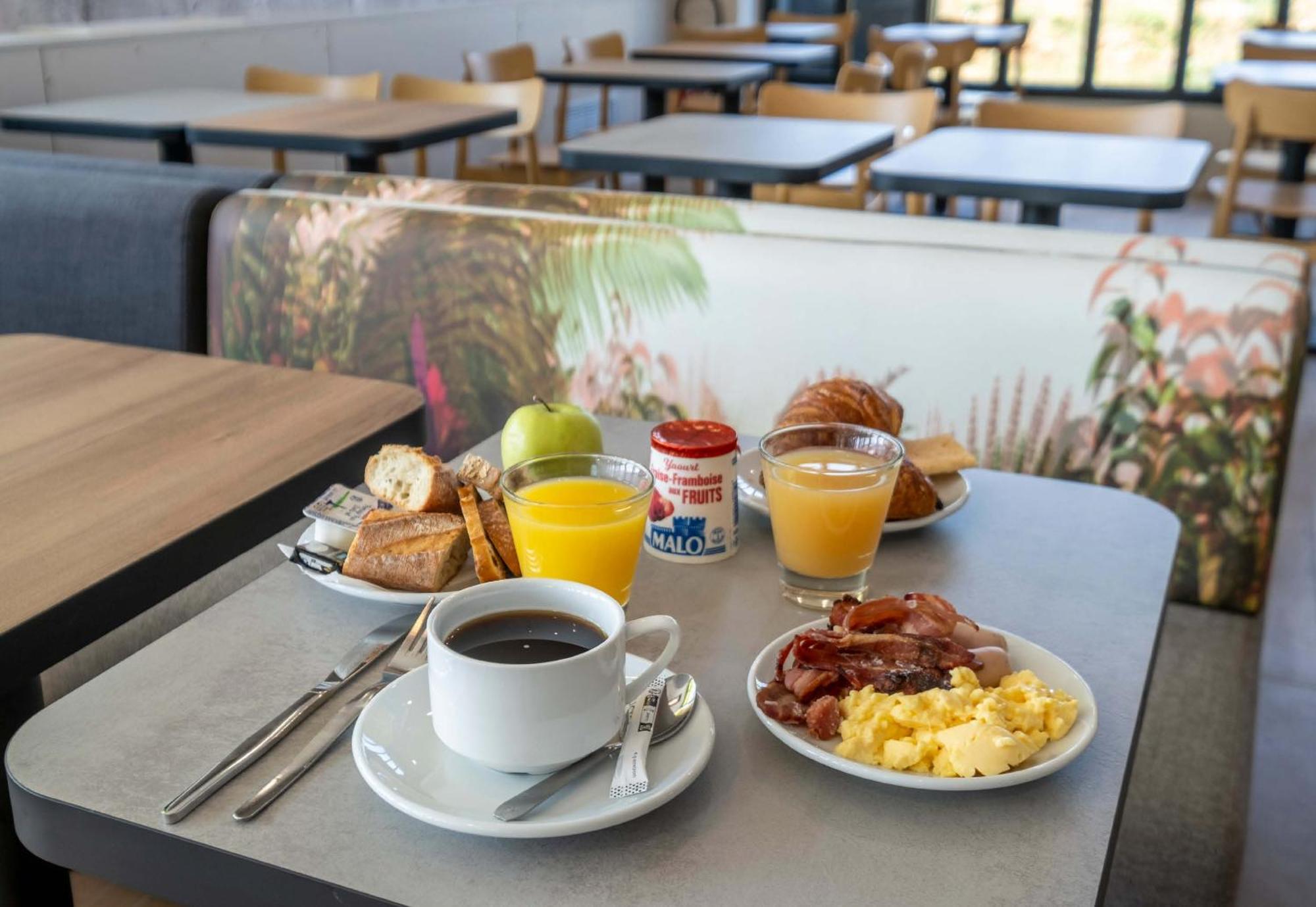 B&B Hotel Saintes Luaran gambar